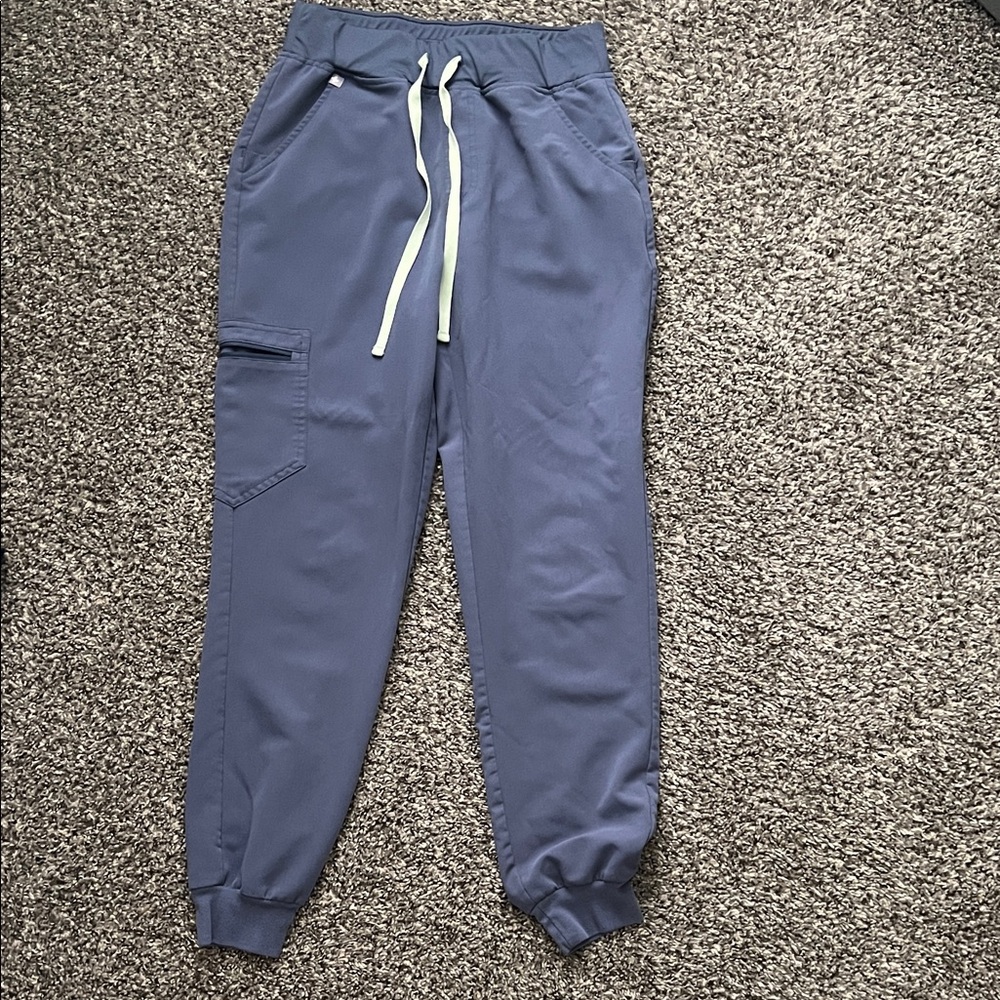 Figs Women’s High Waisted Space Grey Jogger Pants with Drawstring
